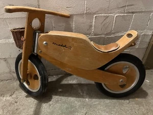 Retro Kinderlaufrad ab 2 Jahre aus Holz gebraucht sehr guter Zustand . - Bild 1 von 3