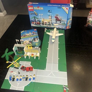 Lego 6396 - International Jetport - 100% Complete with Instructions and Box - Picture 1 of 18