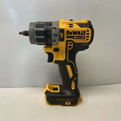 DEWALT DCD999 20V Cordless Hammer Drill 1/2" ⭐️FOR PARTS⭐️ - Image 1 of 4