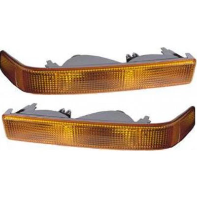 For 1998-2004 Chevy S10 Blazer Parking/Signal Light Pair Driver & Passenger - Image 1 of 3