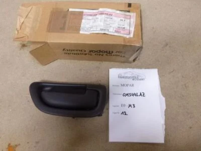  Manija de puerta interior derecha Chrysler Sebring 1998-2000 0MS44LAZ Foto 1 de 4