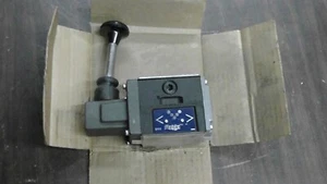 Continental Hydraulics VM12M-4F-G-10-A Wegeventil, gebraucht - Bild 1 von 9