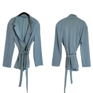 PRETTYLITTLETHING Blazer Salbei Taille zum Binden Neu ohne Etikett - Bild 1 von 6