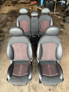 BMW Mini One/Cooper/S Pure Red Parallel Lines Stoff/Leder Sitze R60 Countryman - Bild 1 von 6