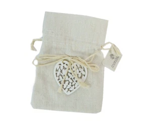 Pz 12 Sacchetto Lino Beige Cuore Legno 10x13 Cm Bomboniere Fai Da Te - Imagen 1 de 1