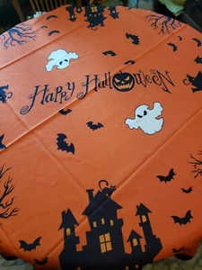 Halloween Tischdecke Polyester Spukhaus Geist Fledermäuse Schakalaner 60" rund  - Bild 1 von 6