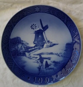 Royal Copenhagen 1963 Hojsager Mill Kai Lange Windmill Christmas Plate Vindmølle - Picture 1 of 2