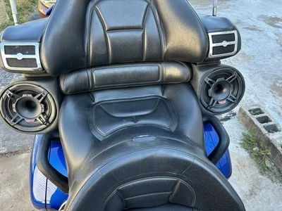 2001-2005 Honda Goldwing Gl1800 Rear Spearker Pods - Image 1 of 2