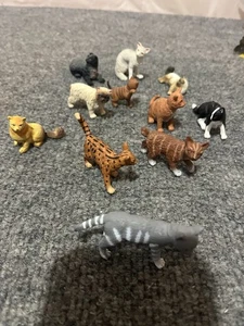 Konvolut 11 Mini Katze Kätzchen Figuren  - Bild 1 von 7