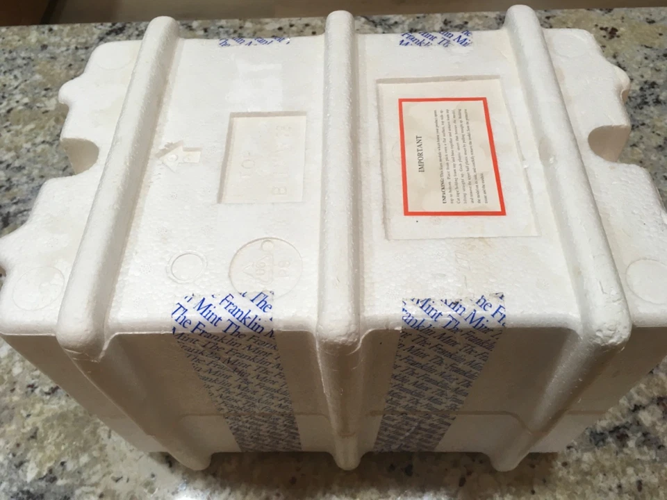 franklin mint 1/12 model h farmall tractor. - Image 1 of 4