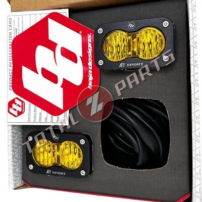 Par de luces LED ámbar para esquinas anchas Baja Designs® S2 Sport™ con arnés de cables Foto 1 de 3