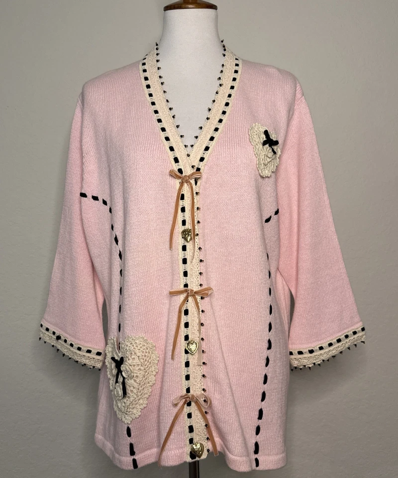 Libro de Cuentos Tejido Rosa Suéter Crochet Corazones Cuentas Terciopelo Abuela Núcleo Talla XL Foto 1 de 4