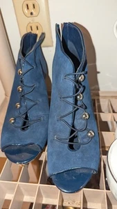 White House Black Market Peyton Classic Navy Open Toe Stiletto Booties Size 7 - Picture 1 of 4