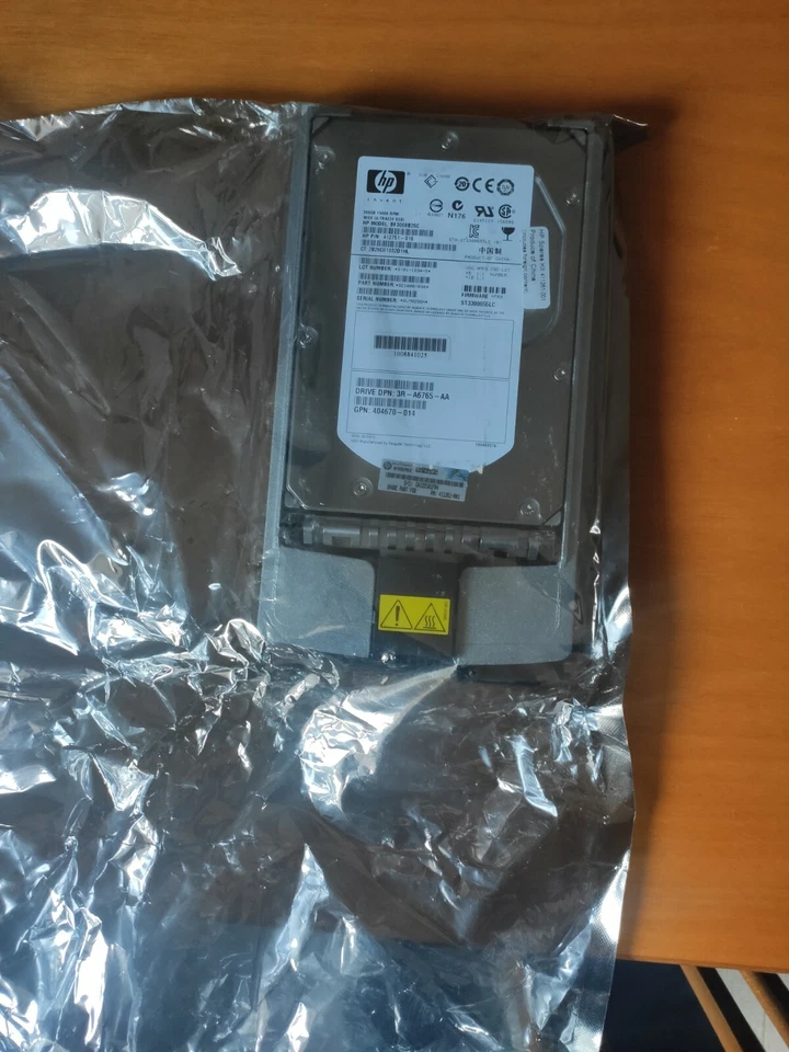 HP Hard Disk SCSI 300GB 15k - Immagine 1 di 1