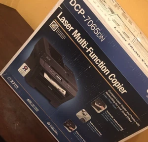 Nuovissima stampante laser multifunzione Brother DCP-7065dn - Foto 1 di 1