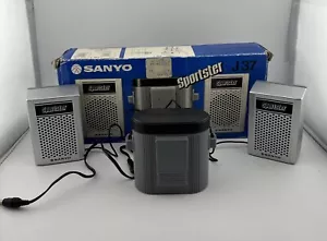 ¡Altavoces portátiles y estuche de batería Vinatge J 37 Sanyo Sportster! ¡Para Walkman! - Imagen 1 de 9