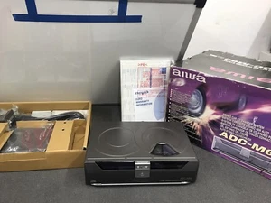 Radio estéreo para automóvil Aiwa Adc-M60 6 discos enchufe cambiador de CD en caja y completo - Imagen 1 de 6