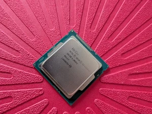 Intel Xeon E3-1226v3 3.30GHz Socket LGA1150 Processor  (SR1R0) - FREE P&P - Picture 1 of 2