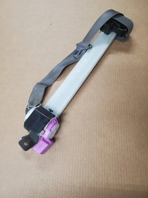 03 04 Chevrolet Trailblazer GMC Envoy Front Right Seat Belt SeatBelt Passenger - Image 1 of 4