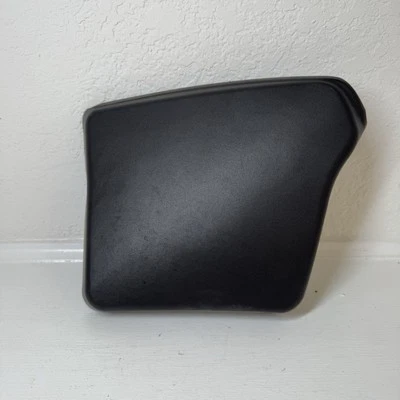 2009-17 AUDI Q5 SQ5 REAR RIGHT TAIL LIGHT INTERIOR COVER TRIM 8R0945426A OEM - Image 1 of 4