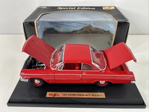 Maisto 1:18 rot 1962 Chevrolet Bel Air Special Edition Never Displayed Rough Box - Bild 1 von 9