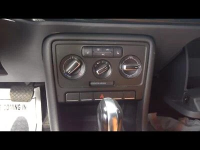 Б/у селекторный переключатель кондиционера подходит: 2015 Volkswagen Beetle одна зона климатический класс - Изображение 1 из 4