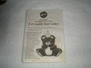 Wilton Anleitung nur 3-D Kuschelbär Kuchen zum Backen & Dekorieren - Bild 1 von 4