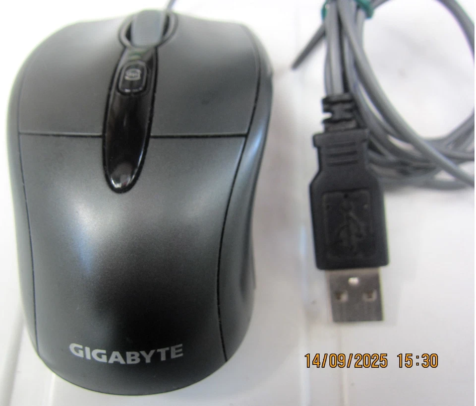 Maus-optical mouse Gigabyte GM-M 7000 / USB-Kabel - Bild 1 von 4