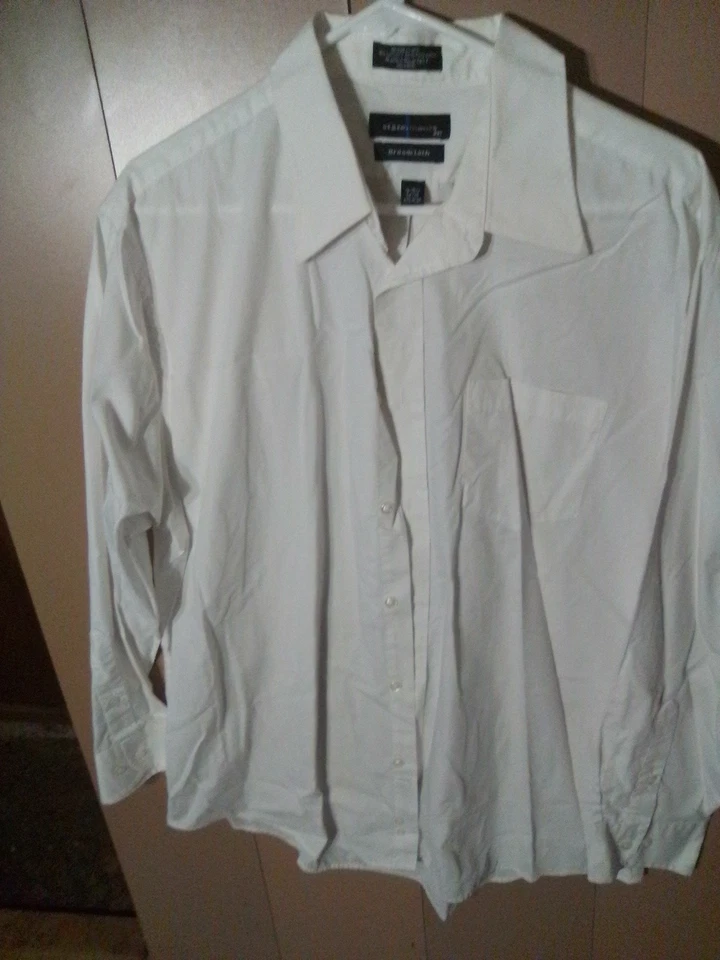 Statements Broadcloth Men's Button Up Long Sleeve Shirt Size XXL 18-18,1/2,34-35 - Image 1 of 4