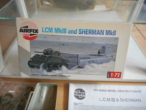 Modelkit Airfix LCM MK III & Sherman MK II on 1:72 in Box - Bild 1 von 2