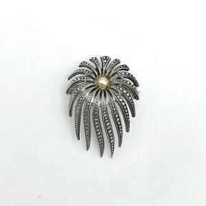 Vintage West Germany Silver Tone Faux Pearl Burst Star Flower Brooch Pin - Picture 1 of 4