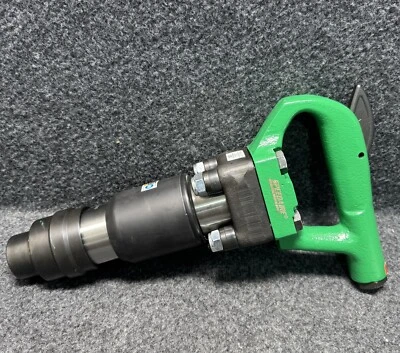 SPEEDAIRE 12V726 Air Chipping Hammer 0.68" Shank 2" Stroke 2,400 BPM - Image 1 of 4