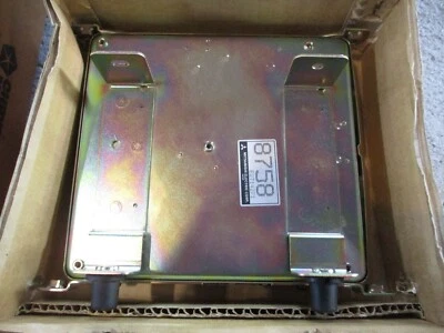 MoPar (三菱) 发动机电脑 - NOS - '87-'88 Vista - P/N MD108758 — 第 1/4 张图片