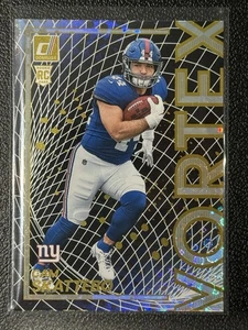 2025 Donruss Football - Cam Skattebo RC Vortex #23 New York Giants - Foto 1 di 2