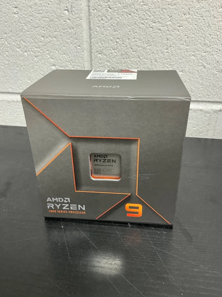 AMD - Ryzen 9 7950X 16-Core - 32-Thread 4.5GHz (5.7 GHz Max Boost) Socket AM5... - Image 1 of 2