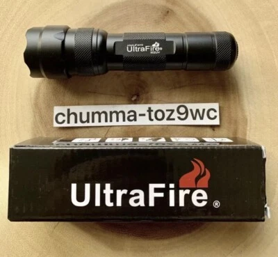 Linterna LED Ultra-Fire, Luz Negra UV (Detector de Fugas/Manchas de Mascotas/Insectos de Cama) ¡NUEVA CON ETIQUETAS! Foto 1 de 4