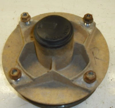 1996 Polaris Trail Boss 250 Rt Front Hub & Rotor - Image 1 of 2