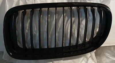 BMW OEM E90 E91 LCI 3 Series M Performance grade preta peça esquerda # 51712146911 - Imagem 1 de 3