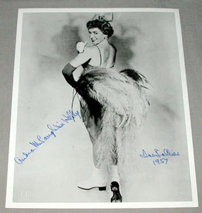 Foto original firmada por la patinadora estrella de Ice Follies Andra McLaughlin - Imagen 1 de 1