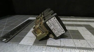 40023-415-02 Inbus Bradley 30A 250V Sicherungshalter  - Bild 1 von 6