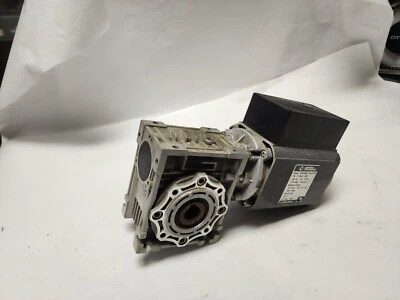 Técnicas de Control Mod. Motorreductor AC8040NV-RA40100T 230 V. 3ph 100:1, 15,5 rpm. Foto 1 de 4