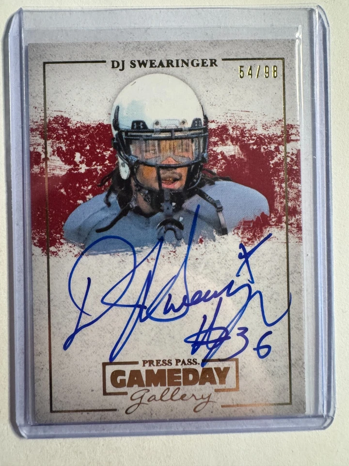 K292,084 - 2013 Press Pass Gameday Gallery Gold #DSW D.J. Swearinger #/98 - Image 1 of 1