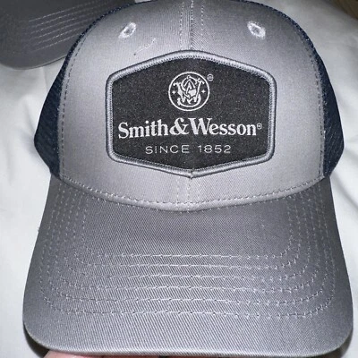Gorra Smith & Wesson 2025 Shot Show Las Vegas, NV gris/azul Foto 1 de 2