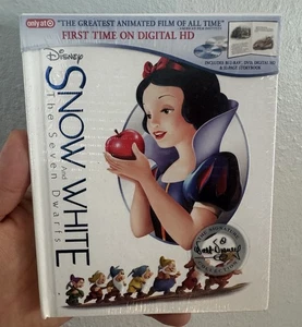 Disney's Snow White  BLU-RAY OOP TARGET EXCL. SIGNATURE COLLECTION DIGIBOOK *NEW - Picture 1 of 6