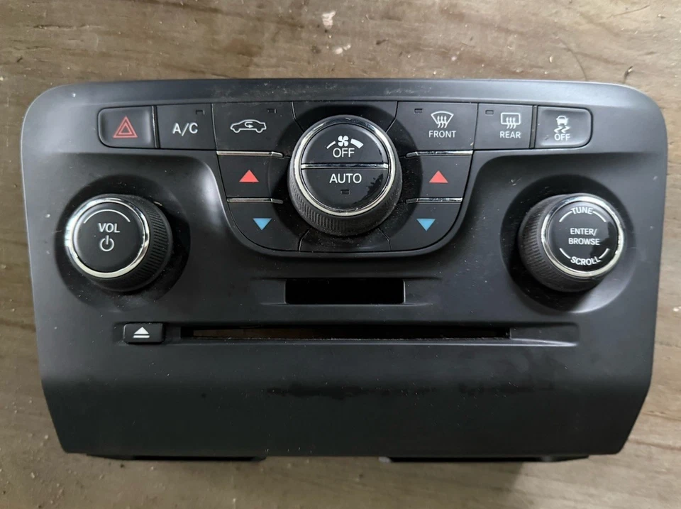 2011-2014 DODGE ЗАРЯДНОЕ УСТРОЙСТВО AC НАГРЕВАТЕЛЬ КОНТРОЛЬ КЛИМАТ-КОНТРОЛЬ КОНТРОЛЬ ТЕМПЕРАТУРЫ - Изображение 1 из 4