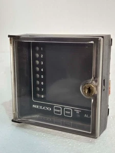 PANEL ALARMA MONITOR SELCO M4200.0010 8-36V SN.458169 ENVIO GRATIS - Imagen 1 de 12