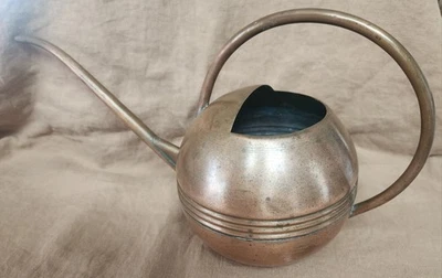 Regadera de cobre Vitnage Smith & Hawken estilo Art Deco Foto 1 de 4