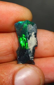 7,85 Ct roher äthiopischer Welo Fire Multi Fire Schwarzopal grob, trockener natürlicher Opal - Bild 1 von 3