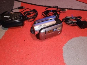 Panasonic SDR-H40P Digital Video Camcorder w/ Charger 40GB HDD Tested & Works - Picture 1 of 14