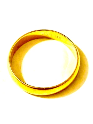 Preowned Solid 14K Yellow Gold Size 6 to 6.5  Wedding Band Ring Wt. = 2.47 Grams - Image 1 of 4